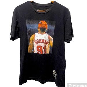 Mitchell & Ness Dennis Rodman Chicago Bulls T Shirt Mens Black Size Large L